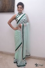 Yamini Bhasker At Kalamandir 6th Anniversary Celebrations